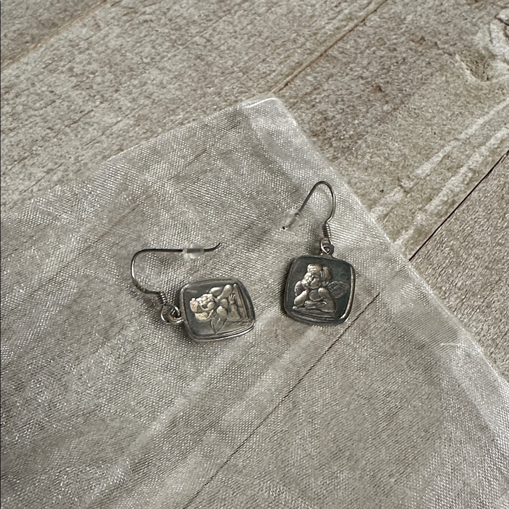 925 sterling silver great shape pensive cherub angel’s square dangle earrings - Picture 5 of 6